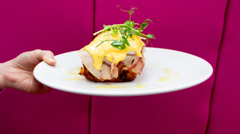 Hollandaise Egg