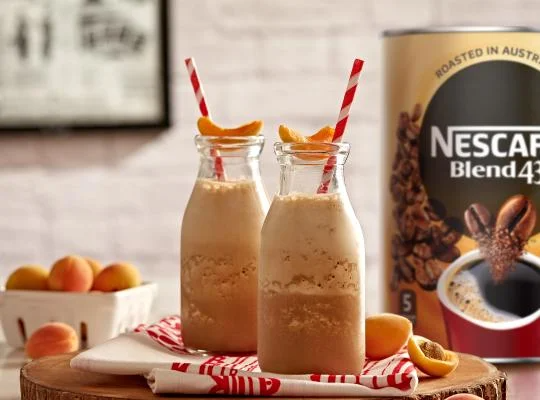 NESCAFÉ Apricot Smoothie
