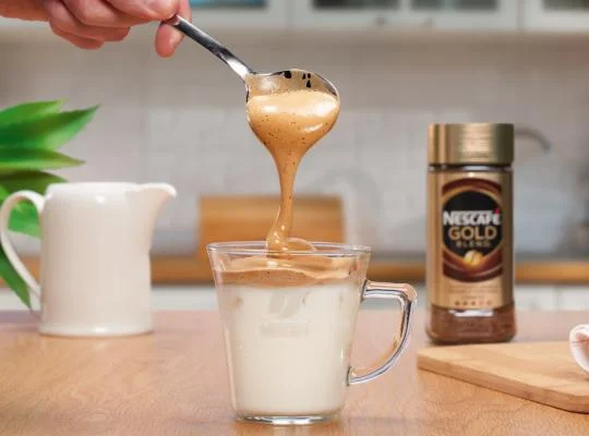 NESCAFÉ Dalgona horizontal