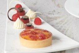 White chocolate and raspberry brulee tarts