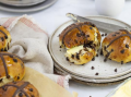 Hot Cross buns, DOCELLO
